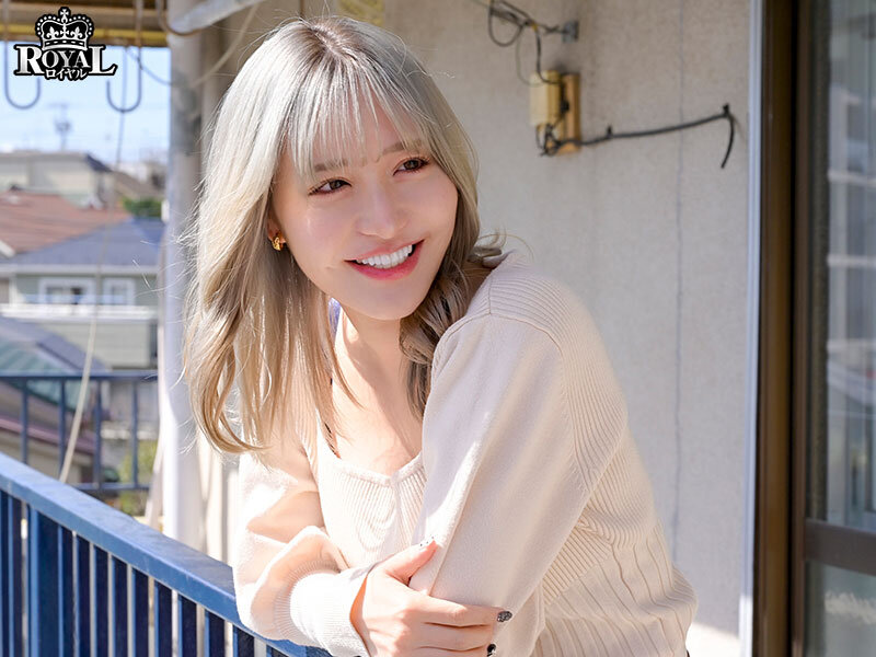 覗きの罰は痴女サド搾精10発！？隣の巨乳ギャルお姉さんの射精ペットになった僕。 百永さりな百永さりな