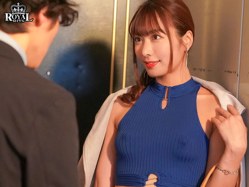 隣人ガチャSSR確定演出。隣に引っ越してきたのはノーブラ乳首ポッチの美乳お姉さん。 水川潤水川潤