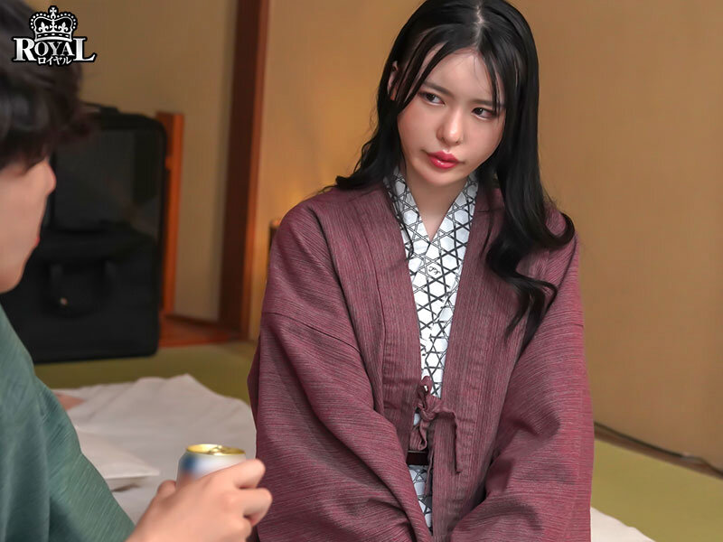 朝起きたら部屋に浴衣がはだけた後輩女子社員！いつも生意気で悪態ばかりついてくるのに、甘えてきたので… 黒島玲衣黒島玲衣