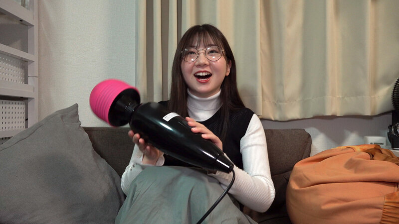 アハハハって笑う豪快スマイル女子！ノリよくて愛嬌ある娘が…デカチンのバコ突きくらって白目剥きながらひっくい声でイグイグ連呼