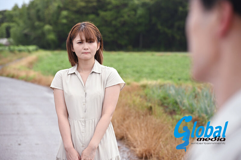 グローバルメディア25周年記念特別作品 淫習村 村に嫁いで来た若妻と優しく絡み合う村女の淫靡で濃厚なレズSEX そして次々と迫る村男達の肉棒！容赦ないアナル姦通6P乱交の儀式 川上ゆう・音琴るい川上ゆう・音琴るい