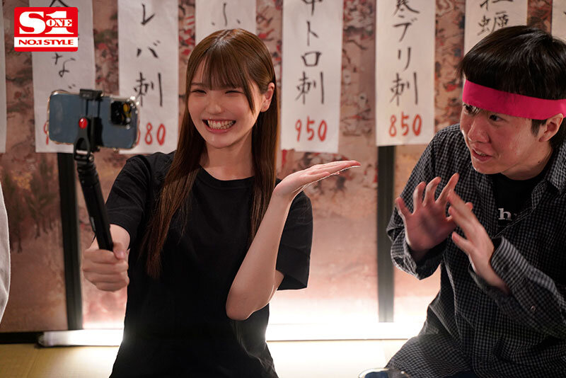 相部屋NTR 大嫌いなマネージャーに ミニスカから覗く色白むち尻を狙われ 朝まで続く絶倫性交に不覚にも感じてしまったアイドル 中森心々奈中森心々奈