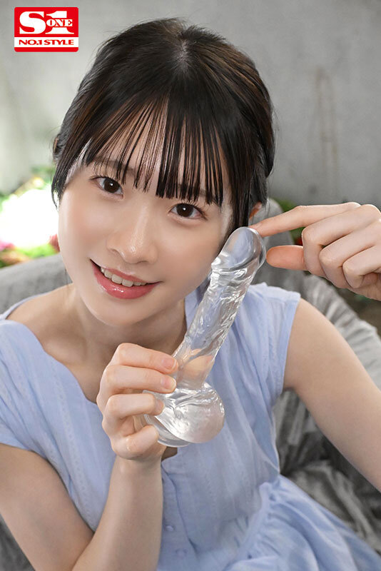 アナタの最高オナニーのために白上咲花が可愛く見つめておち●こを刺激、そして何度も射精を笑顔で受け止める…大量顔射スマイルオナサポ白上咲花