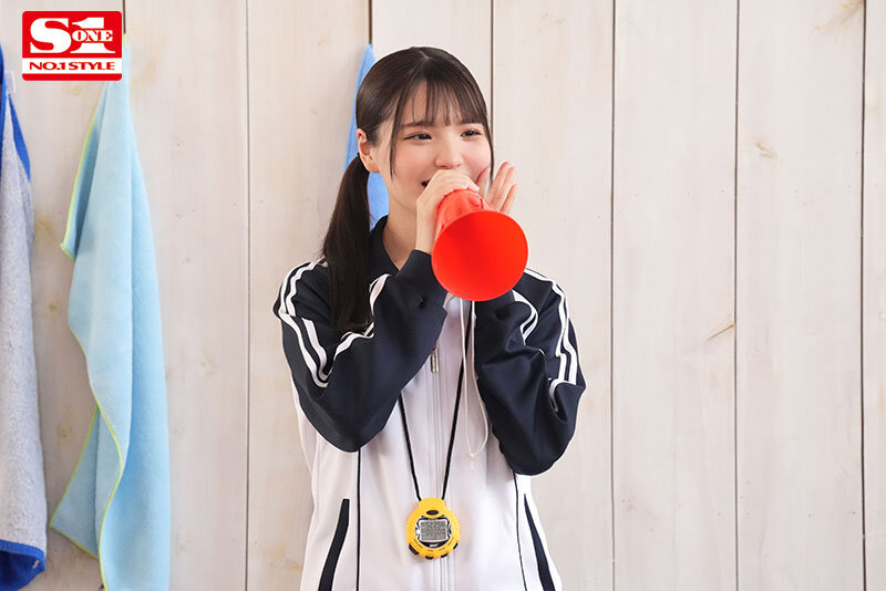 「ヤラせてあげるから次の試合負けてください」 チームのために体を売りまくる献身的なヤリマンマネージャー 中森心々奈中森心々奈