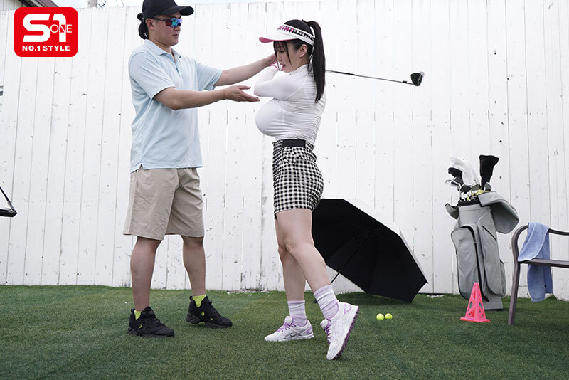 無防備誘惑Kcupアスリートの汗だく肉弾SEX ユニフォーム脱いだらびっくりおっぱい！！ 神楽ももか神楽ももか