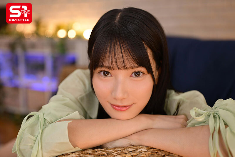 こんな美少女のエッロいフェラチオと嬉しそうな大量顔射 榊原萌榊原萌