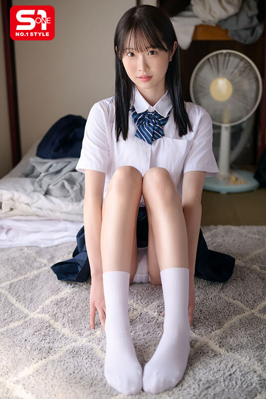 親戚おじさんの家に預けられた10代の私は気持ち悪いと思いながらカラダを舐められハメられていました。 白上咲花白上咲花