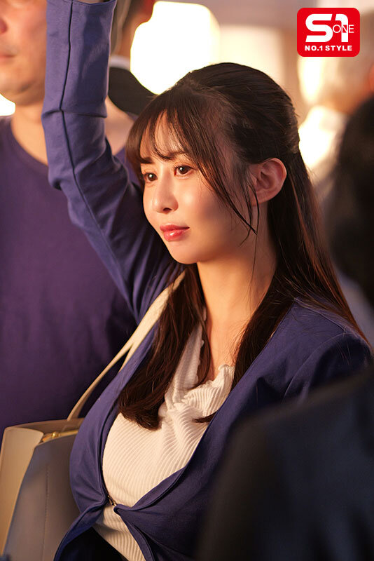 公然わいせつ級Kカップ秘書を我慢できずにメチャクチャ痴●してやったら…彼氏よりも俺のテクの虜に。 神楽ももか神楽ももか