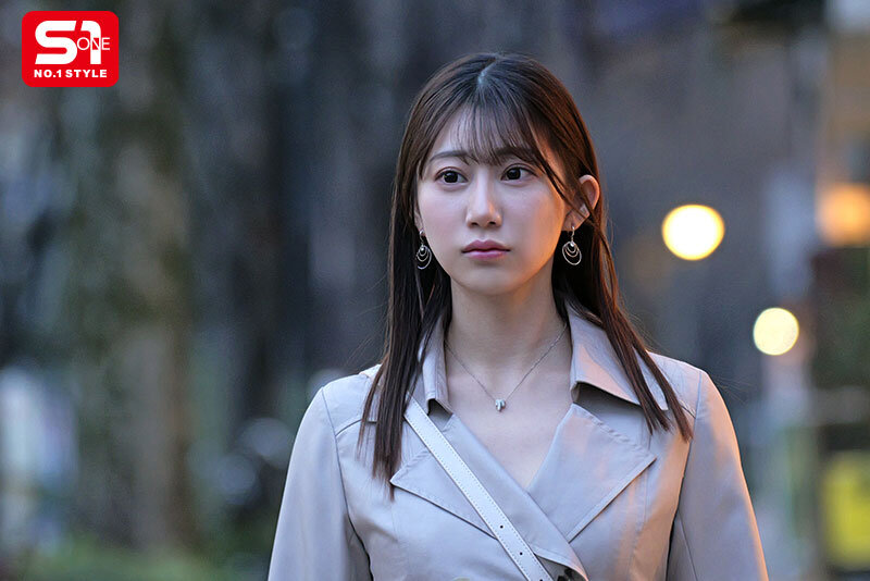 噂によると真面目で綺麗で清楚な法学部の夏空が大人1でパパ活してるってよ ドM調教された挙句、自らチ●ポを欲しがる始末。 夏空りか夏空りか