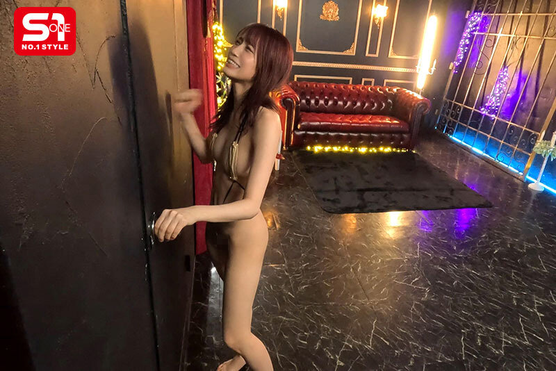 ガチムチ男まみれのおま●こイカセ部屋に10時間とじ込められたプチカワ少女 未歩なな未歩なな