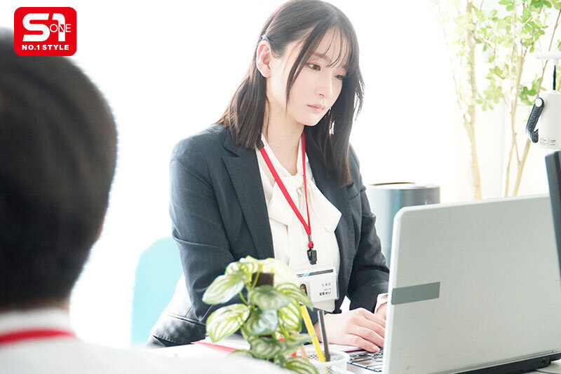 隠れ爆乳OLが今月のノルマ未達成のため本日より1週間全裸出社 私のカラダで皆様を全力ご奉仕・フォローさせていただきます。 鷲尾めい鷲尾めい