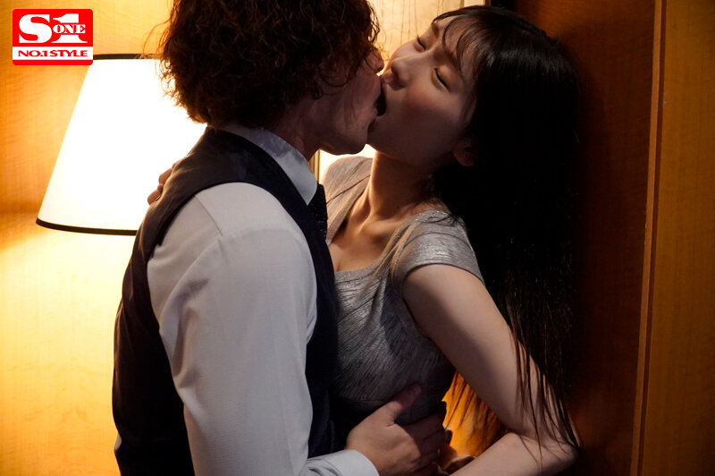 交わる体液、濃密セックス 完全ノーカットスペシャル 山手梨愛山手梨愛