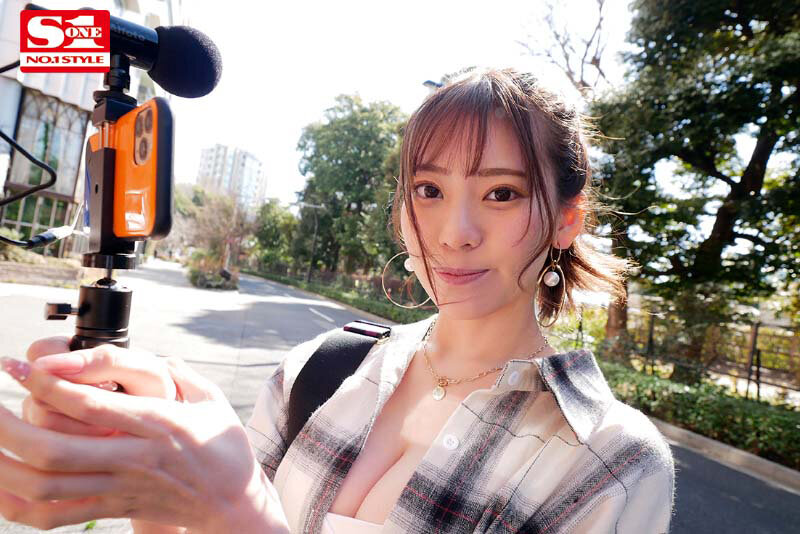 こんな綺麗なお姉さんがドMな僕をめちゃくちゃ射精させるため我が家にやって来た！ 楓ふうあ楓ふうあ