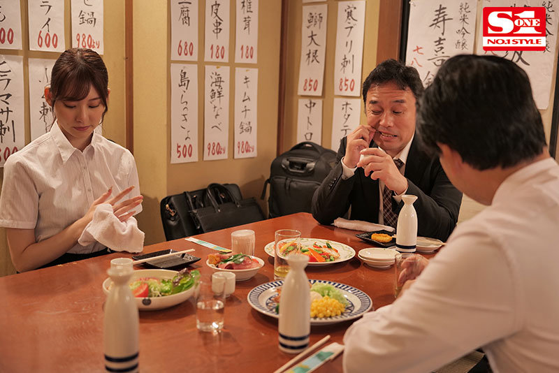 死ぬほど嫌いなオジサン上司からの引くほど気持ちいい粘着サドテクで心はイヤイヤ、アソコはビショ濡れ、出張先旅館でイカされまくった社内一の美女OL 楓ふうあ楓ふうあ