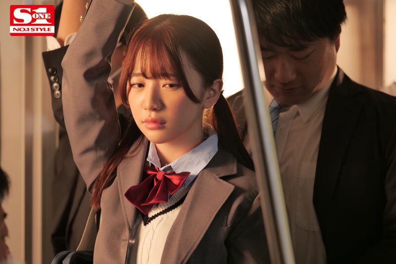 初めてサレた快感が忘れられず電車痴●にハマってしまった女子●生の末路 東雲みれい東雲みれい