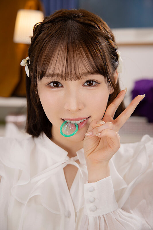 【VR】顔面特化VR ～清楚に見えて実はヤリマンだった～ 白石もも白石もも