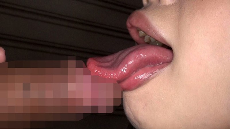 ねっ～とりチ●ポを味わう、えげつないスロ～フェラチオ白桃心奈・河音くるみ・椎名千景