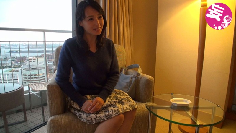 美人魔女ナイトセレブ03 ゆみ 52歳