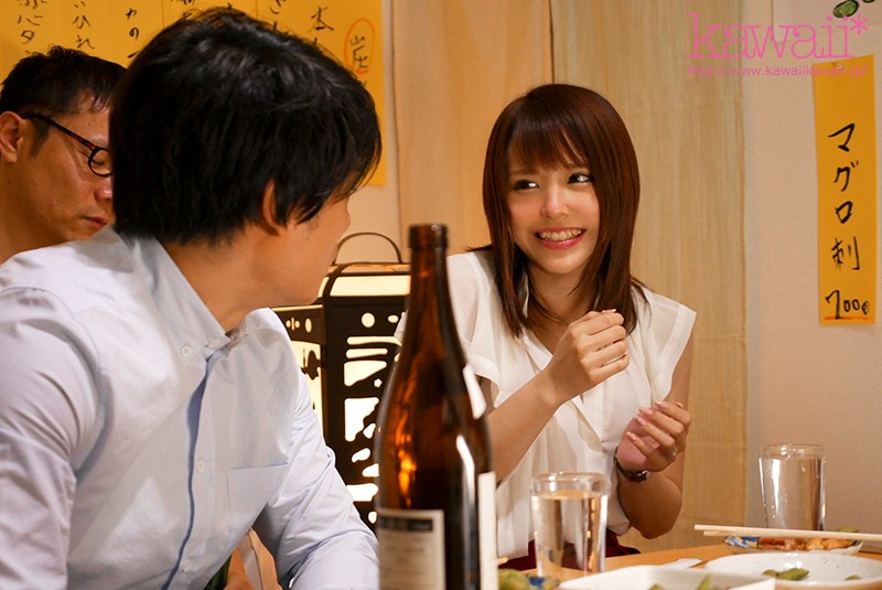 出張先の相部屋で絶倫上司に何度も中出しされて… 部長の粘着質な愛撫と濃厚SEXに溺れた巨乳新人OL 伊藤舞雪伊藤舞雪