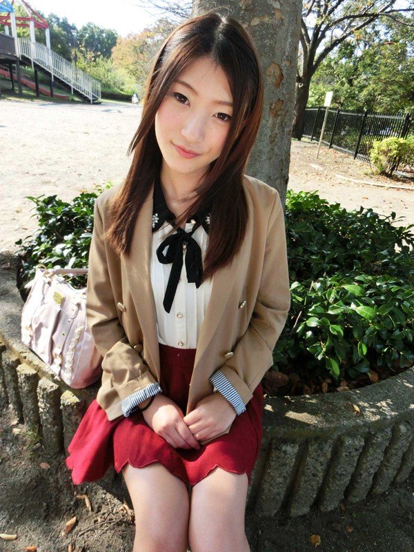 山梨で見つけたヘアメイク見習い学生が中出しAVデビュー 森田麗奈森田麗奈