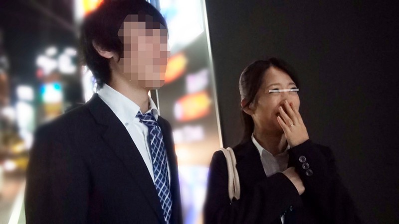 ディープス20周年記念スペシャル作品！ 一般男女モニタリングAV 完全撮り下ろし8時間の特別版！終電間際の社会人男女に突撃交渉！人妻OLは後輩男子社員とラブホテルで2人っきりになったら旦那を忘れて1発10万円の連続射精セックスしてしまうのか！？ 4 女上司の乱れ