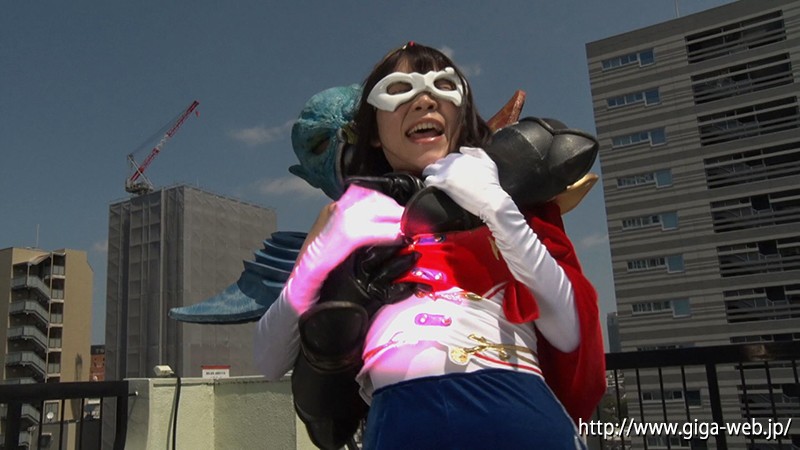 気高き愛の戦士エクセレーヌ 狙われた汗をかいた少女戦士の肉体 富田優衣富田優衣