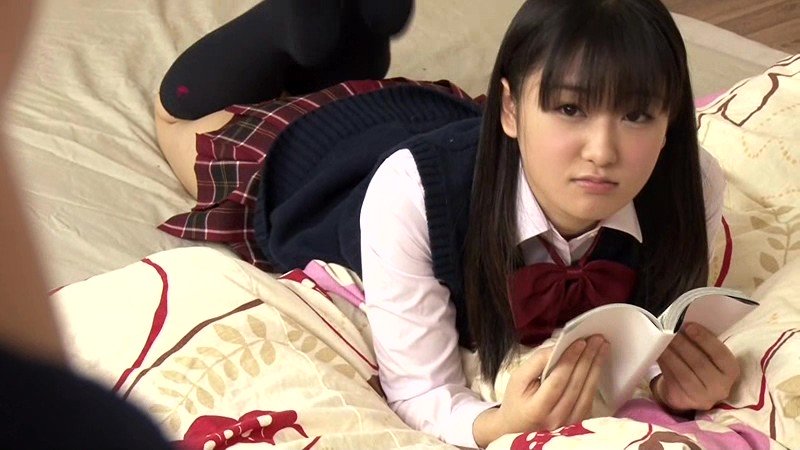 姉にイタズラ半分でイジメられたら勃起してしまい何度も射精させられた。 宇佐美なな宇佐美なな