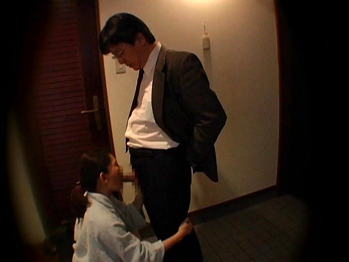 人妻騎乗位専門風俗盗撮 2