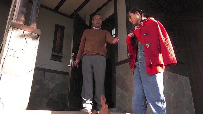 中年男のあこがれ 幼妻（おさなづま）橘真由莉・中条カノン・泉りおん