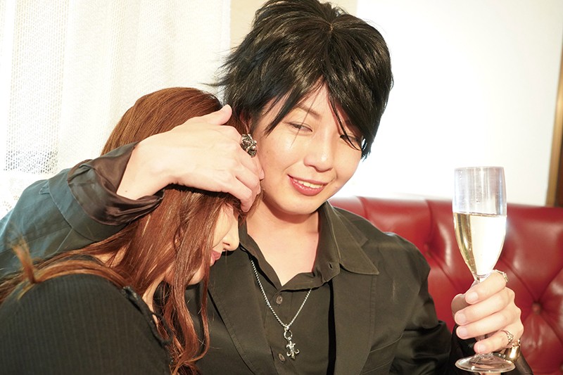 新宿歌舞伎町 昼キャバ嬢が夜ホストで 妃咲姫妃咲姫