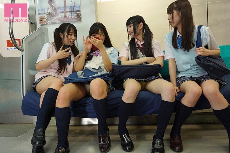 ラッキーパンチラ学園 挑発チラリズムハーレム星奈あい・早美れむ・跡美しゅり