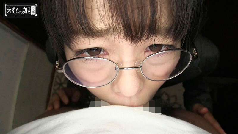 変態ドM性格良し娘ちゃん。ご主人様の命令は絶対服従です。オマ○コから愛液糸が漏れるくらい濡れています。オマ○コとアナルを思いっきり広げさせられて 恥ずかしいです。おっきいおち○ぽを口いっぱい頬張るので舐めさせて下さい。敏感乳首とクリにエッチなマッサージ機…