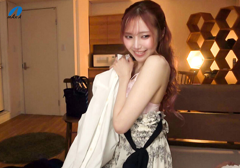 1日中セックスしよッ！ 朝から晩まで、いつでもどこでも本能のままSEX三昧！！ 斎藤あみり斎藤あみり