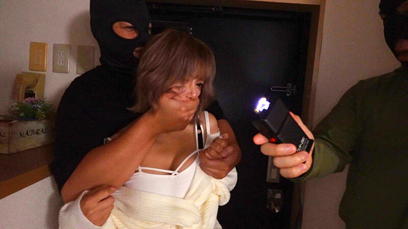 一人暮らしの女子大生を狙う鬼畜レ●プ集団自宅押込み中出し強●性交 被害者N.Aちゃん