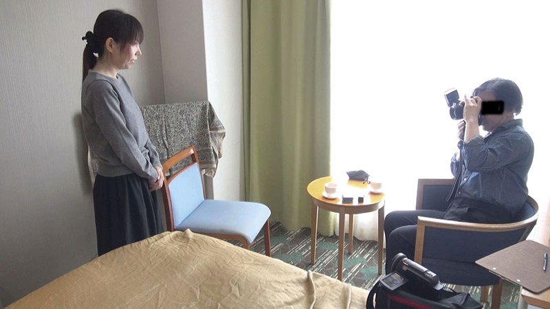 熟女妻面接ハメ撮り 四十路妻、悶える…［二］