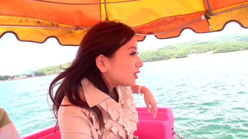 不倫たび アメリカンリゾートクルーザーで密会 富士山のちかく駅で待ち合わせをして 佐々木恋海佐々木恋海（向井恋）