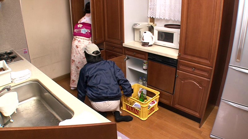 服飾考察シリーズ 和装美人画報 vol.8 欲求不満の社長夫人に酒屋が… 織原亜希織原亜希