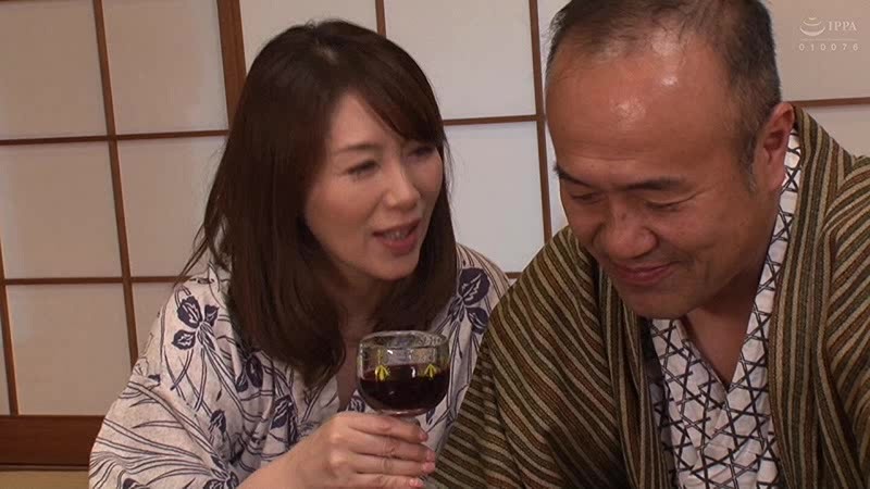 義父は知らない僕と母の近親相姦 翔田千里翔田千里