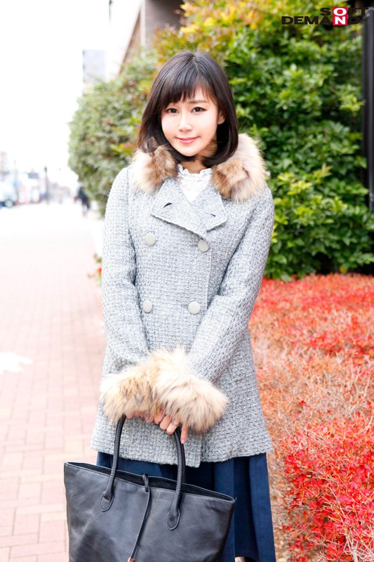 マジックミラー号 夫・妻の目の前で‘100ピストンで絶対に破けるコンドーム’とは知らずに挿入を許しちゃう真正中出しドッキリ企画！「ゴムしているのに気持ちいい！」生挿入とは気づかずに不本意に受け入れる寝取られ強●膣内射精！！