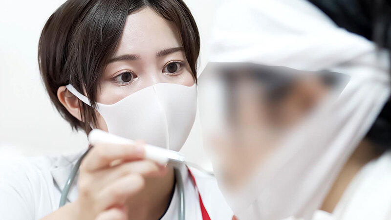 「医療従事者として私たちは、患者様の前では絶対に表情を崩しません」限界集落の病院を支える看護師の献身 訪問看護編 紫月さん看護師歴1年目