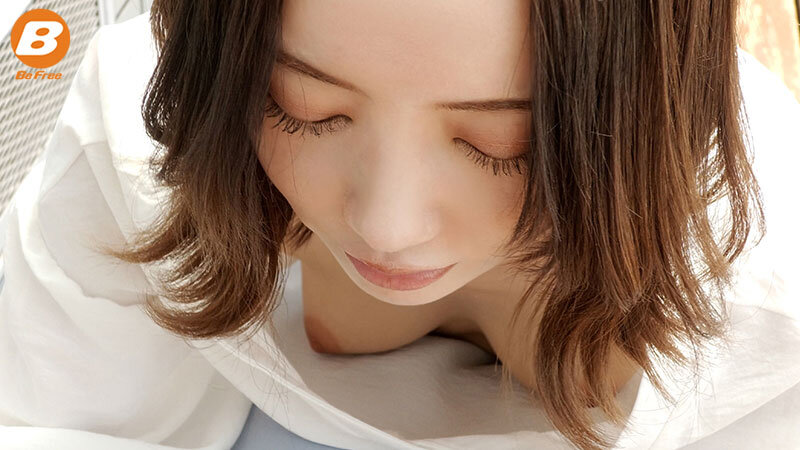 田舎から都会に引っ越してきた人妻の無防備ノーブラ誘惑。 美咲かんな美咲かんな