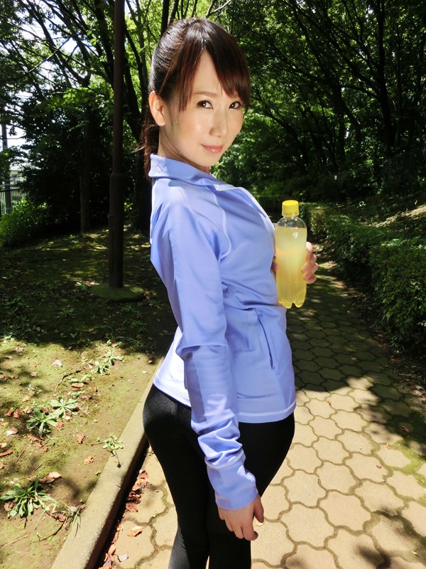 汗だく淫乱人妻ジョガー 森高郁子森高郁子