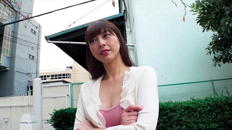 路上から始まる人妻不倫 2上原千佳・宮島優・井上綾子