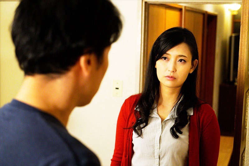 良妻賢母の裏の顔…息子のチ○ポを平気で貪る近親相姦妻 4時間並木塔子・天海しおり・円城ひとみ