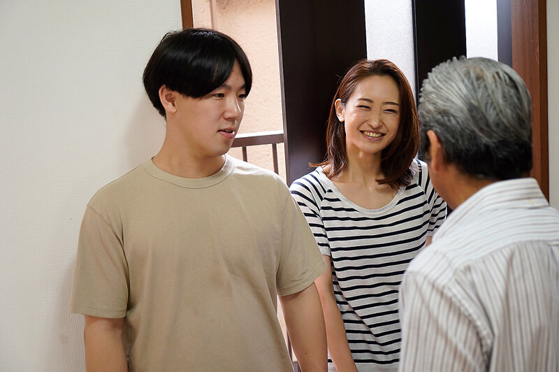 夫には言えない… 義父に犯●れ続けていることを…。 白花こう白花こう