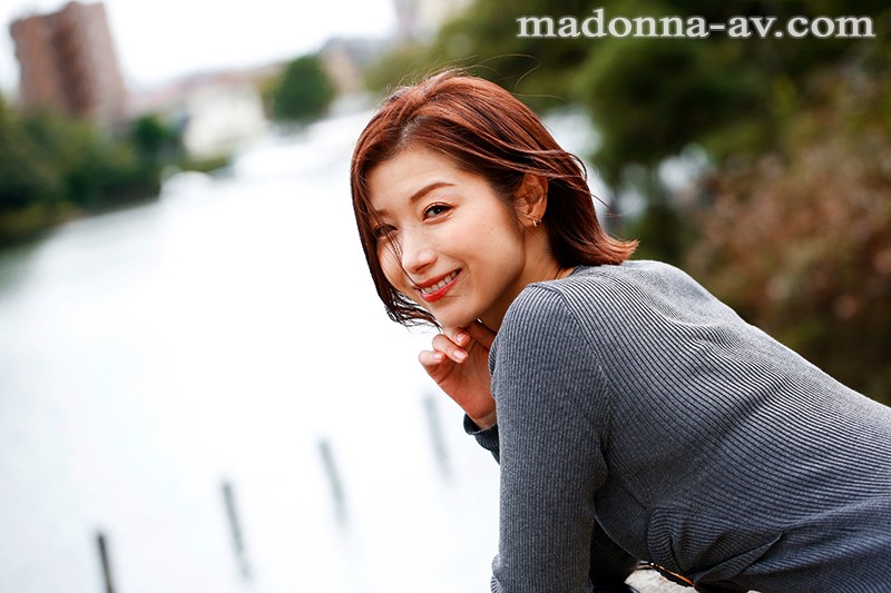 地元へ帰省した三日間、人妻になっていた憧れの叔母さんと時を忘れて愛し合った記録―。 加藤ツバキ加藤ツバキ（夏樹カオル）