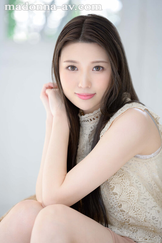 好きになるのに、1秒もかからない美貌と名器―。 才色兼備な現役受付嬢 高坂ニナ 31歳 AV DEBUT高坂ニナ