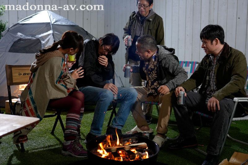 町内キャンプNTR テントの中で輪●された妻の衝撃的寝取られ映像 流川はる香流川はる香