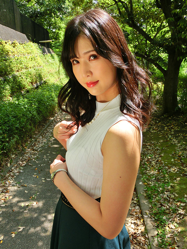 精液自慰婦人の潮吹き美脚交尾 水河真帆水河真帆