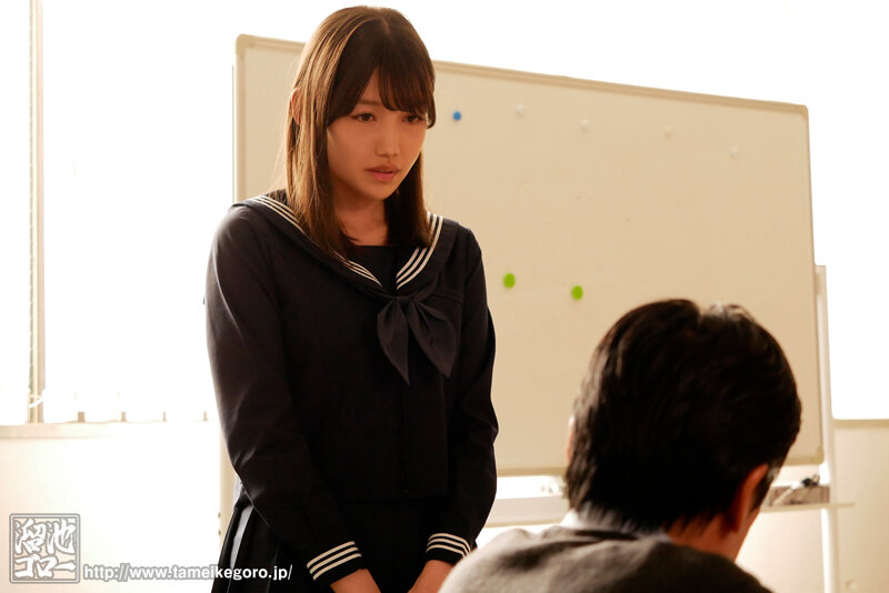 生徒の誘惑に理性を保った俺が、人妻になったその子の色気に負けた12年後の再会 岬さくら岬さくら